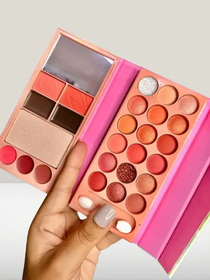 Sombra_kit_estuche_hello_sweetie_-_Bellespa_CEL210__2_-removebg-preview.webp