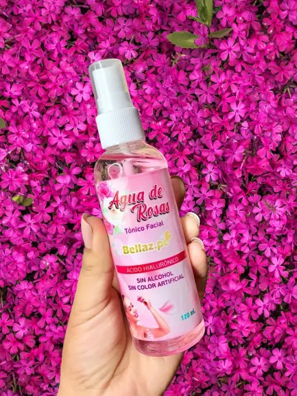 AGUA DE ROSAS