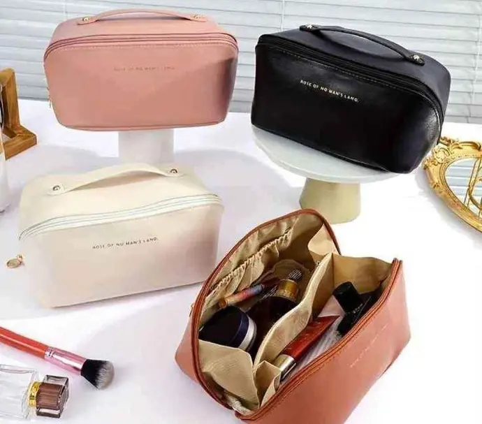 NECESER DE MAQUILLAJE